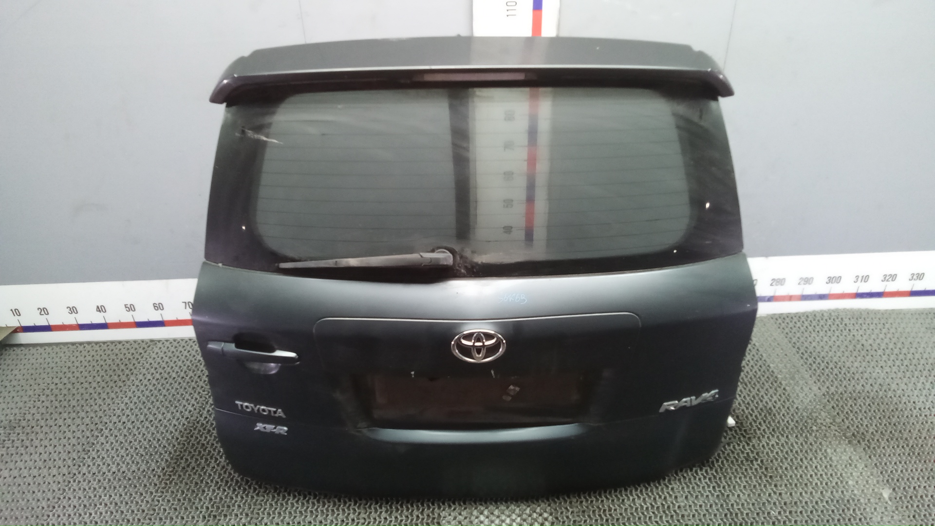 Дверь 3-5 Toyota RAV4 XA30