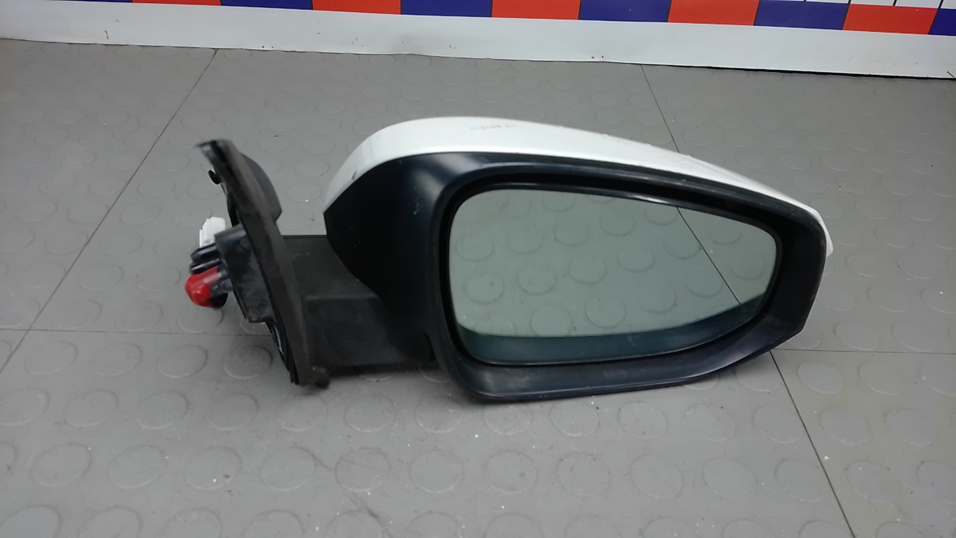 Зеркало наружное правое Toyota RAV4 CA40