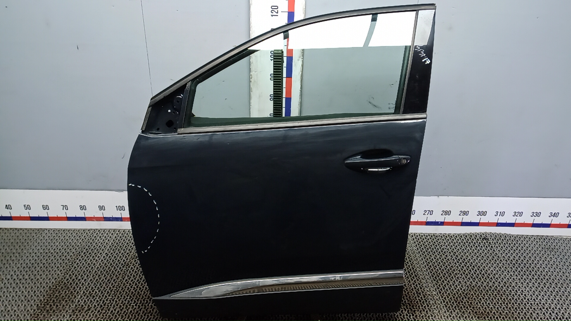 Дверь передняя левая Peugeot 3008 2