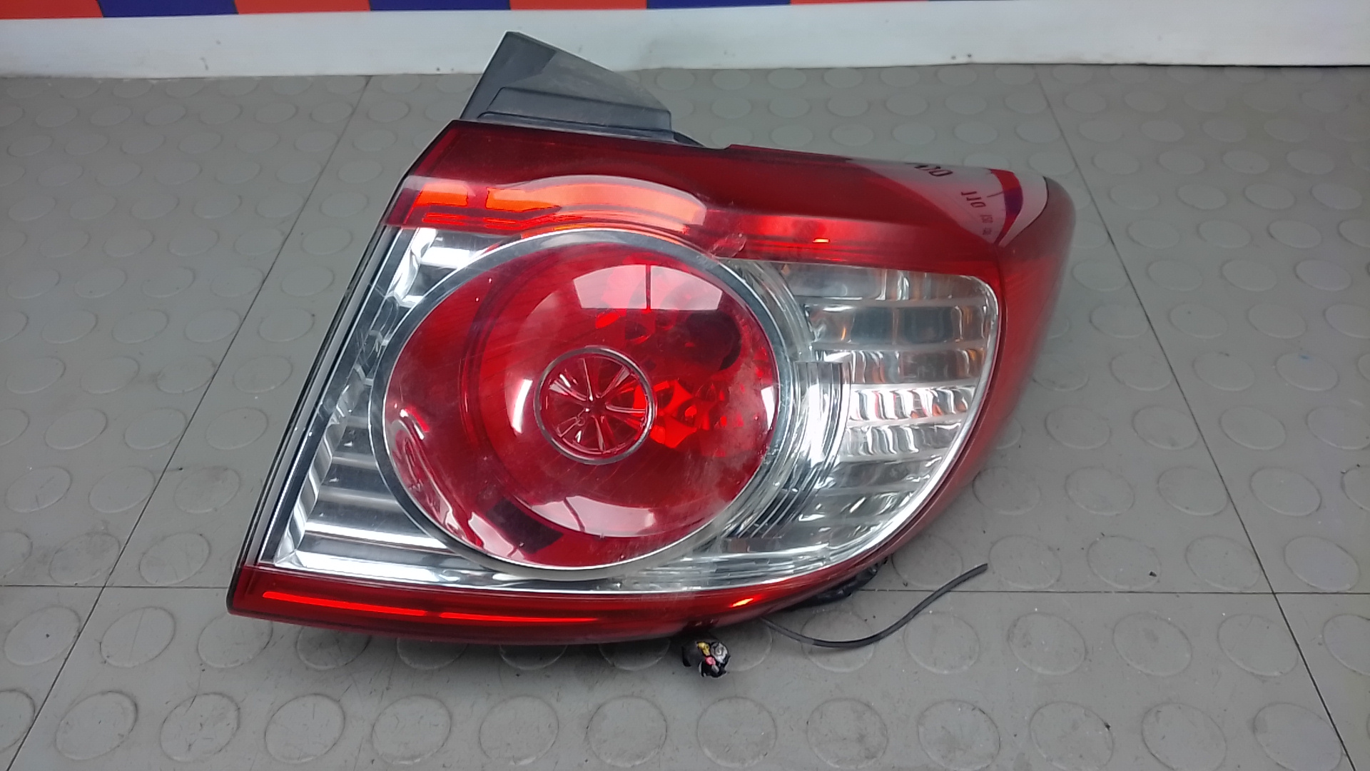 Фонарь задний правый Hyundai Santa Fe 2