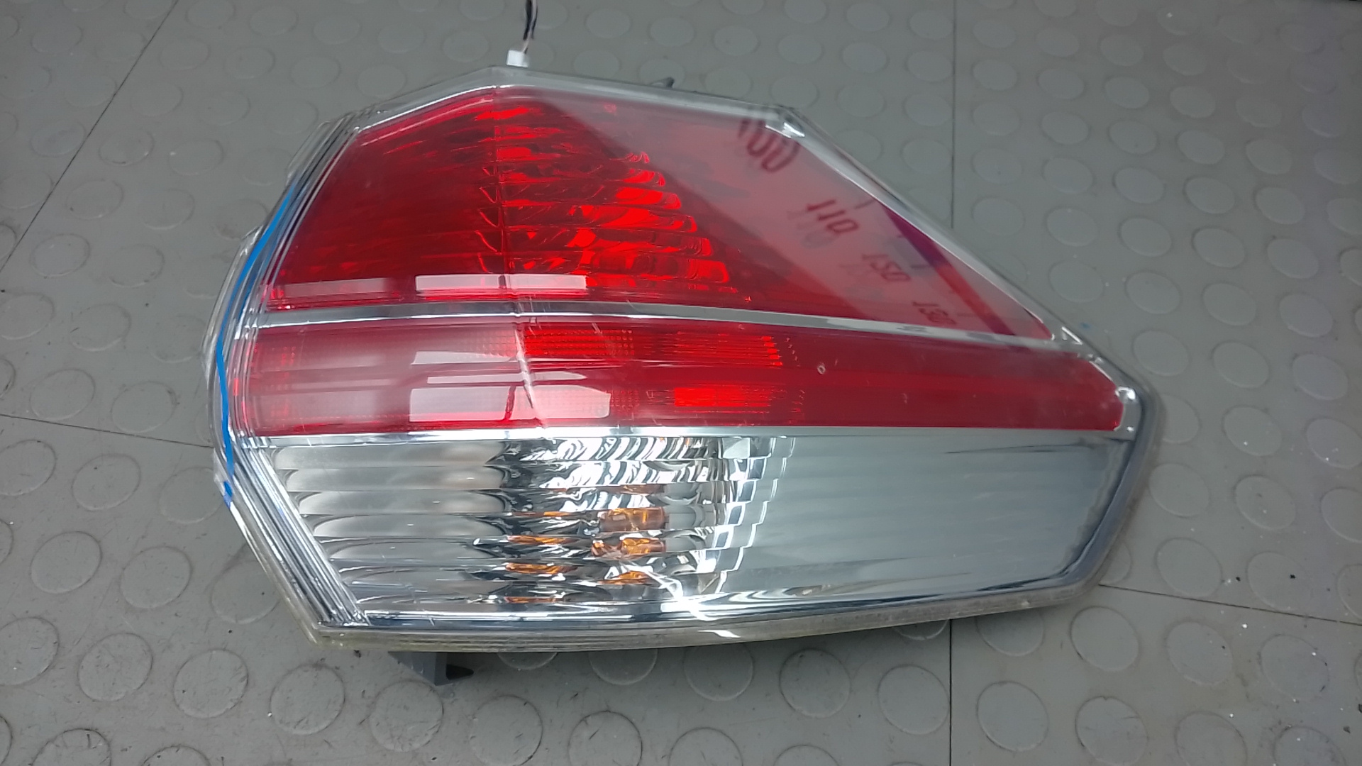 Фонарь задний правый Nissan X-Trail T32