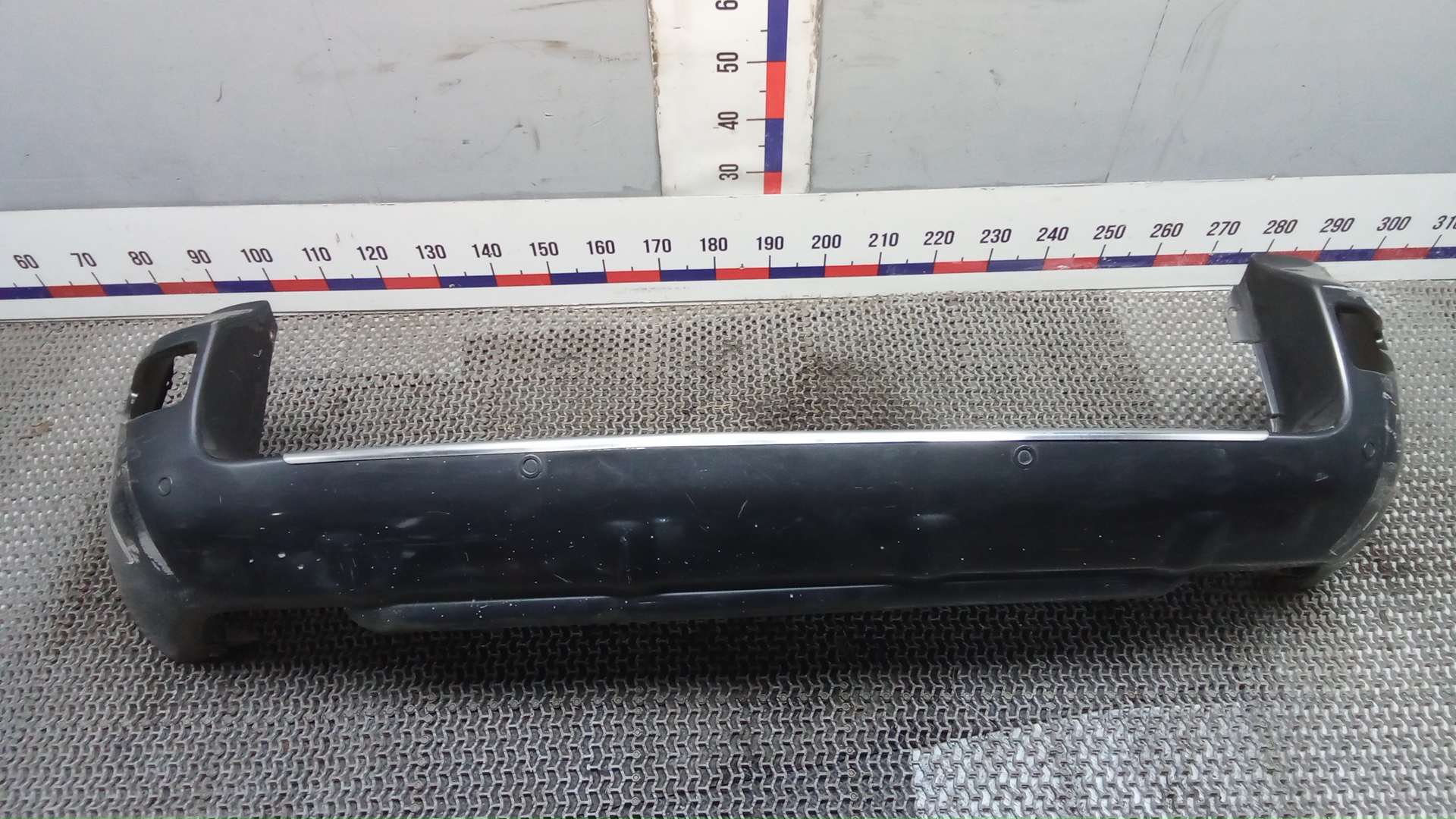 Бампер задний Toyota RAV4 XA30