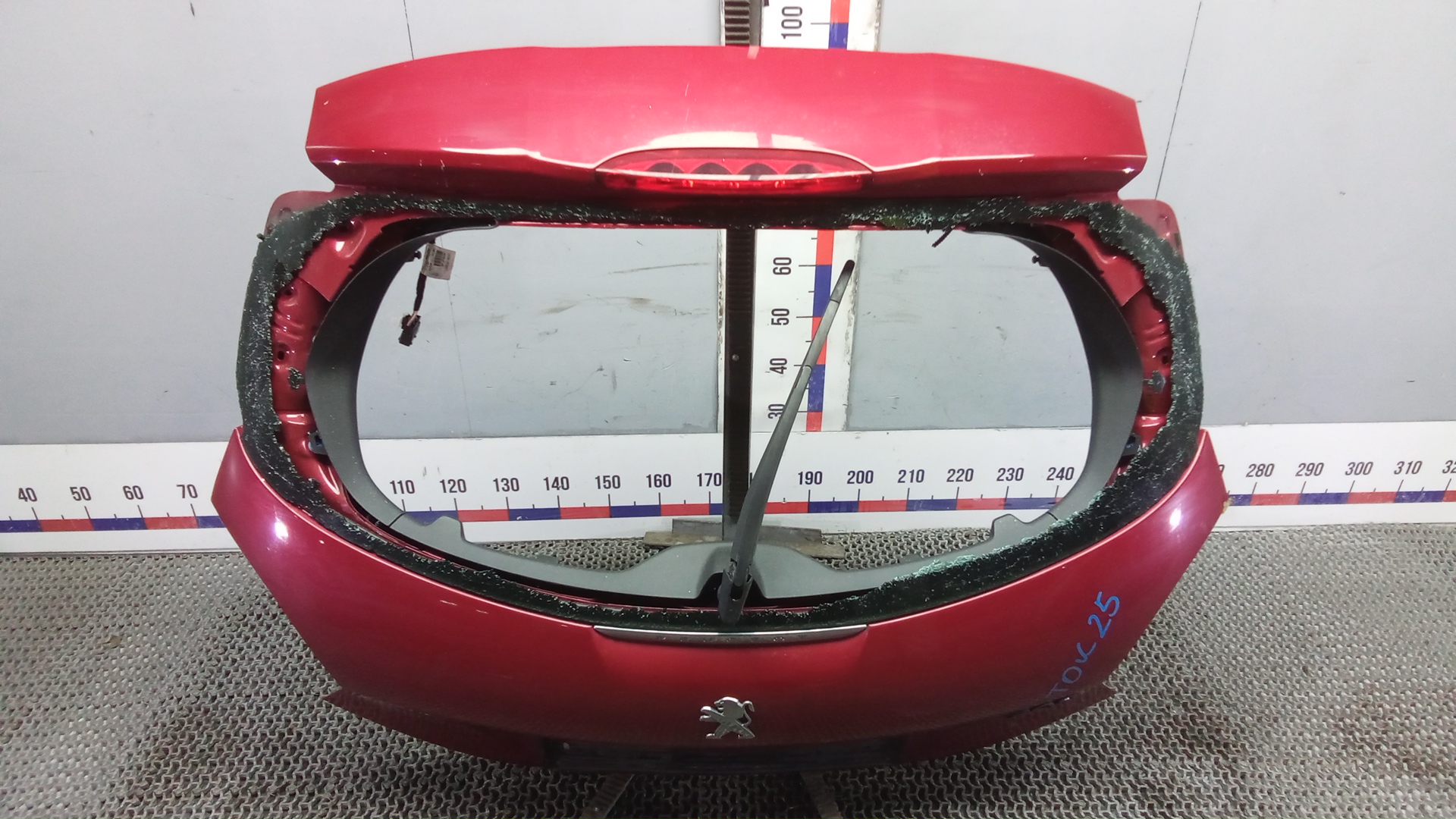 Дверь 3-5 Peugeot 208 1