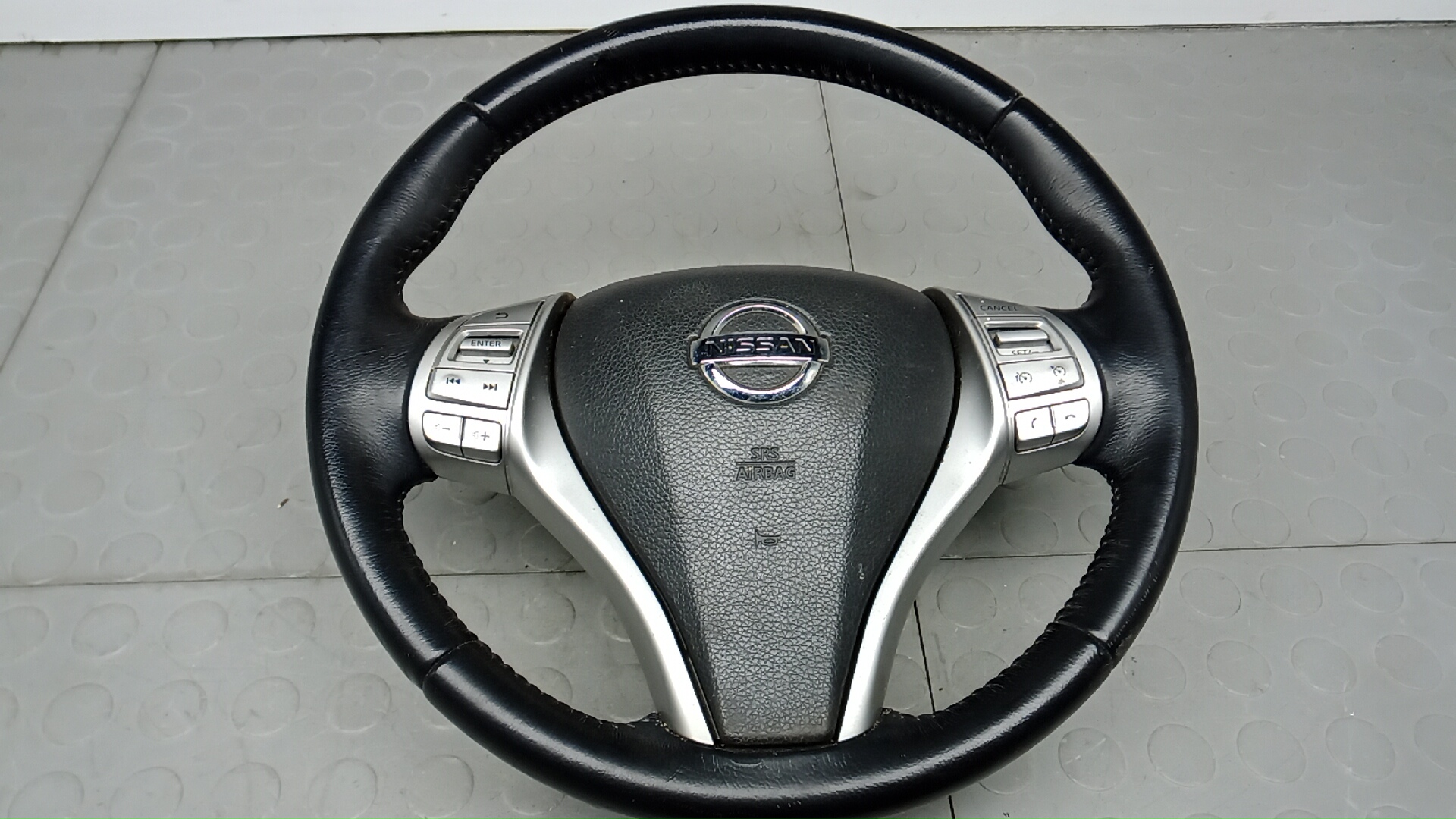 Руль Nissan X-Trail T32