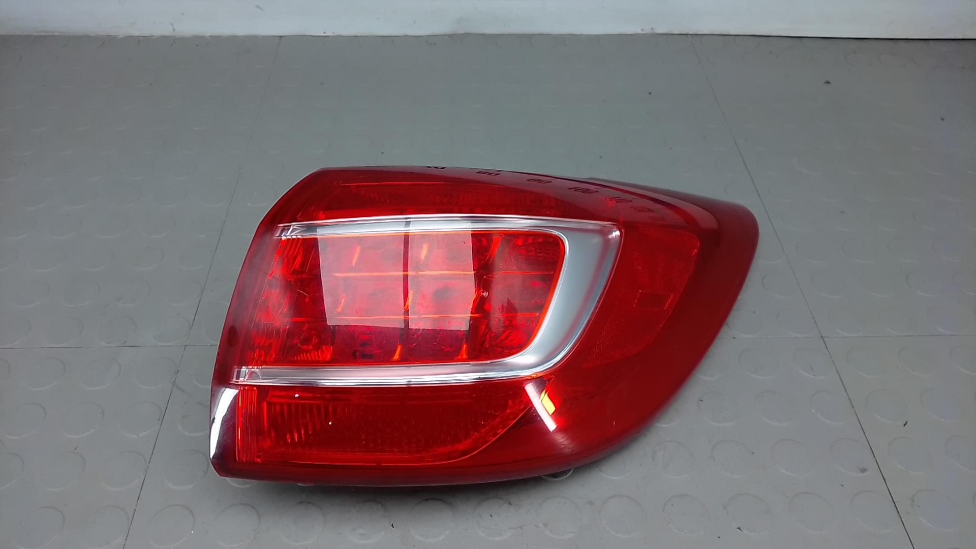 Фонарь задний правый Kia Sportage 3