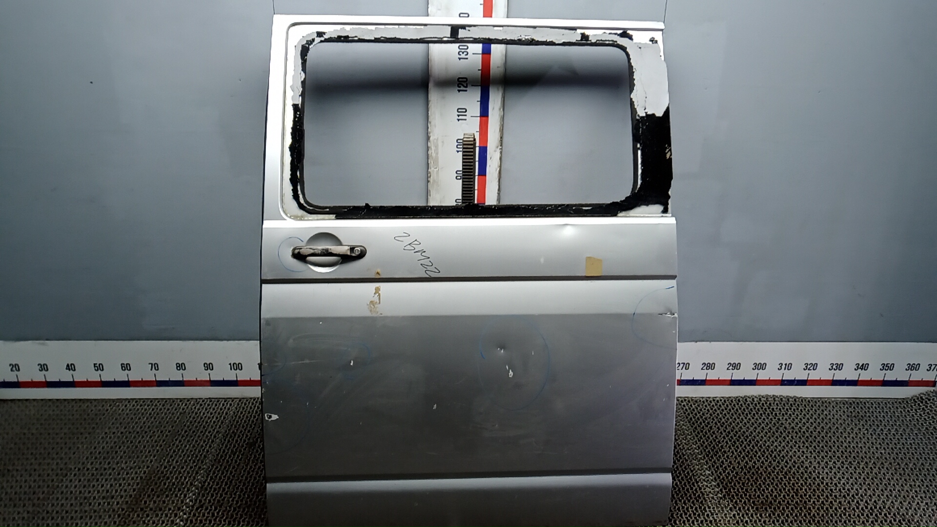 Дверь сдвижная левая Volkswagen Transporter T5