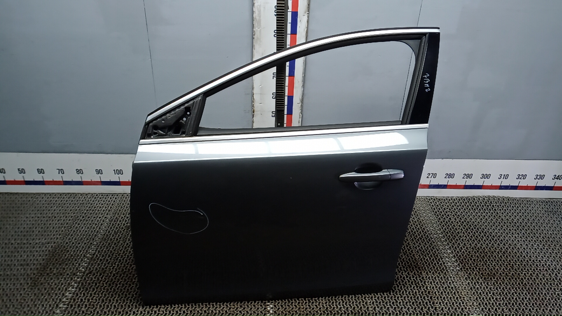 Дверь передняя левая Volvo V40 2