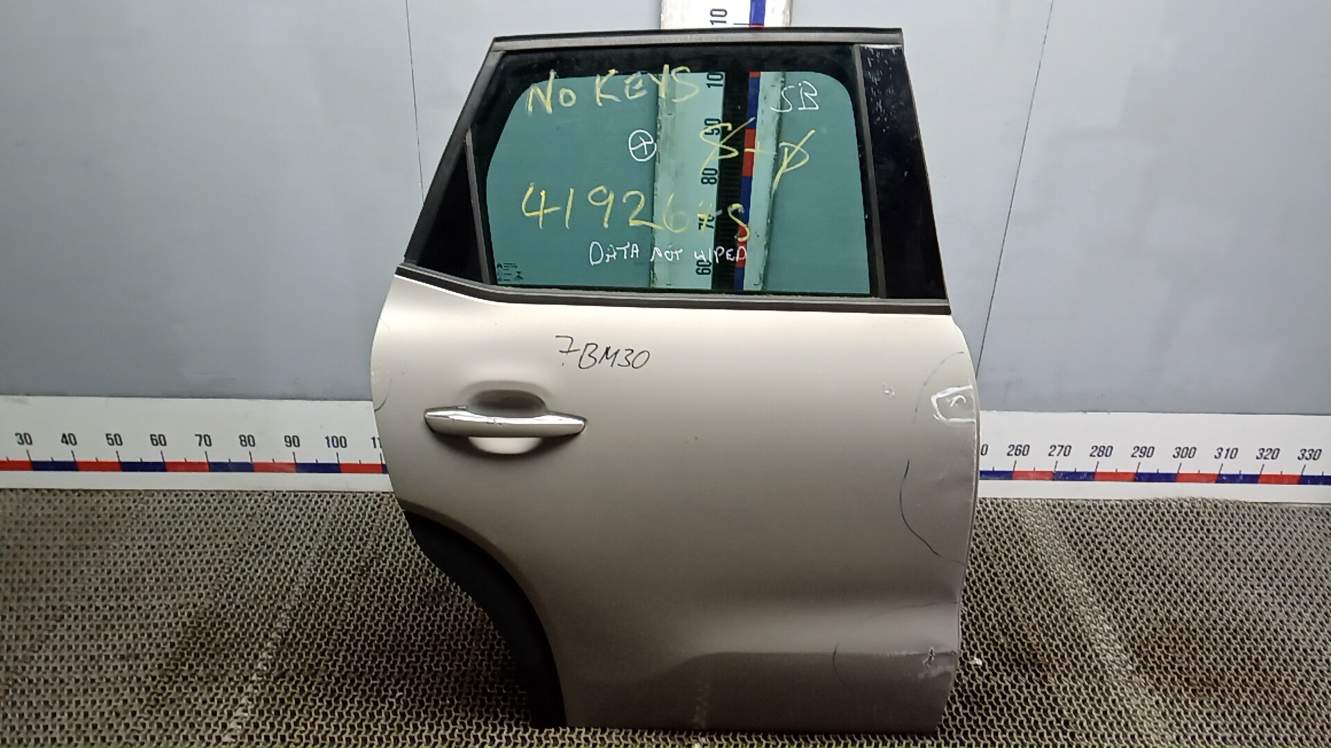 Дверь задняя правая Citroen C3 Aircross 1