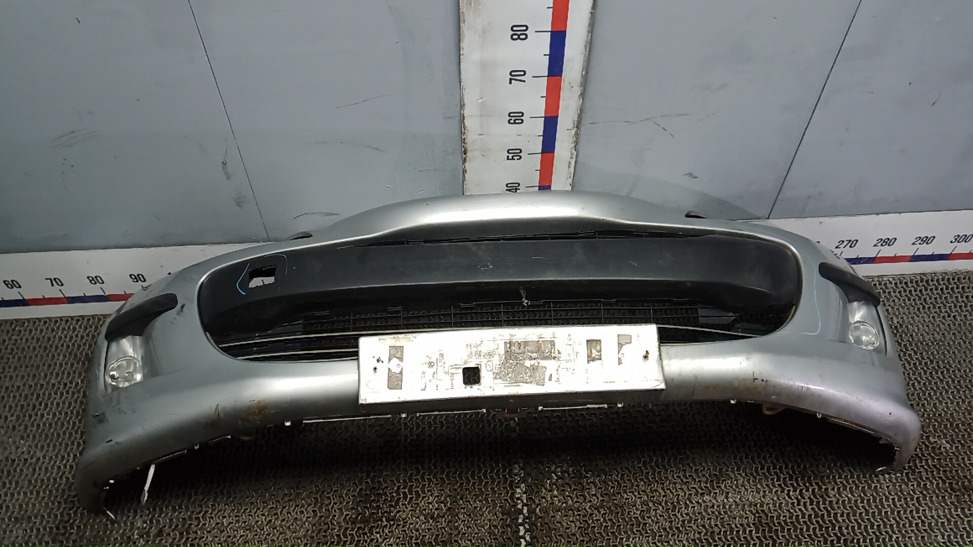 Бампер передний Peugeot 308 1