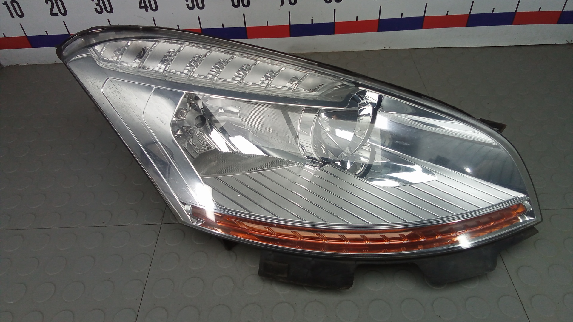 Фара правая Citroen C4 Grand Picasso 1