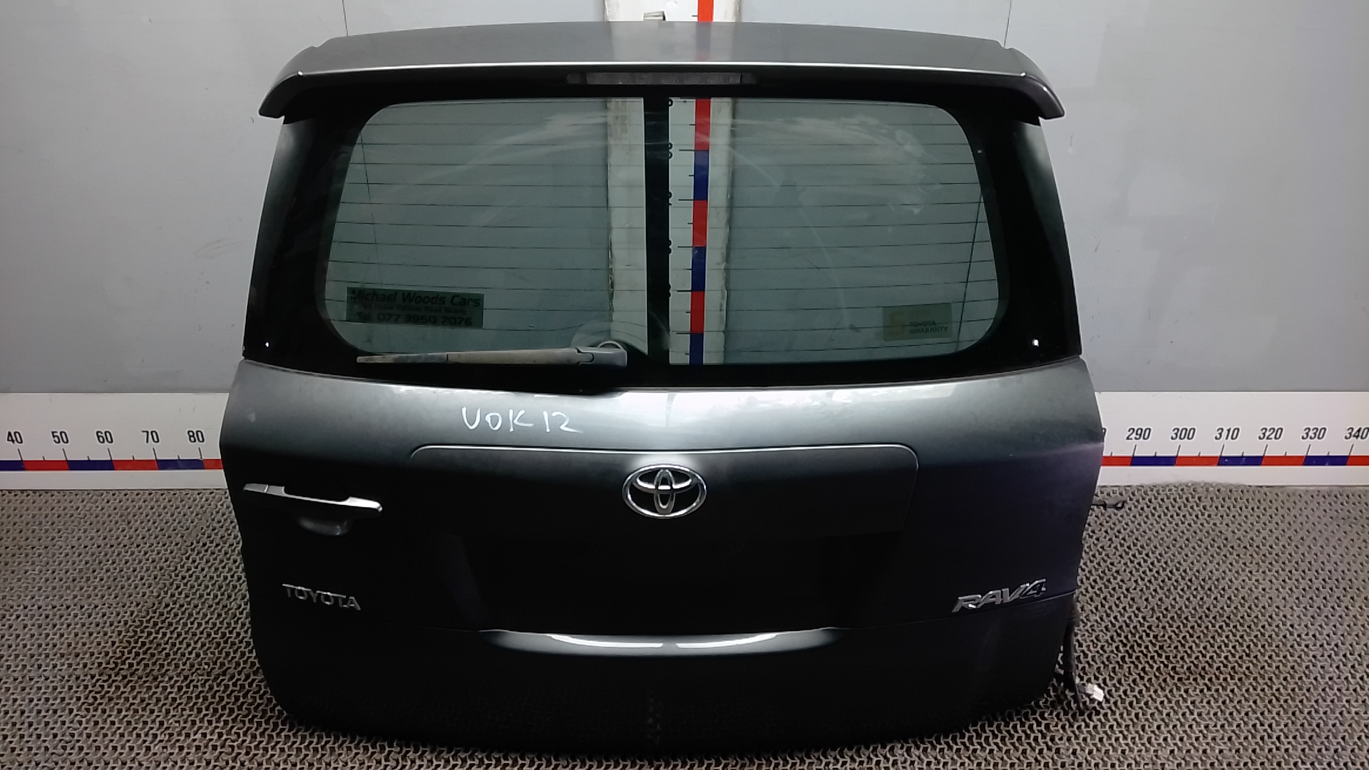 Дверь 3-5 Toyota RAV4 XA30