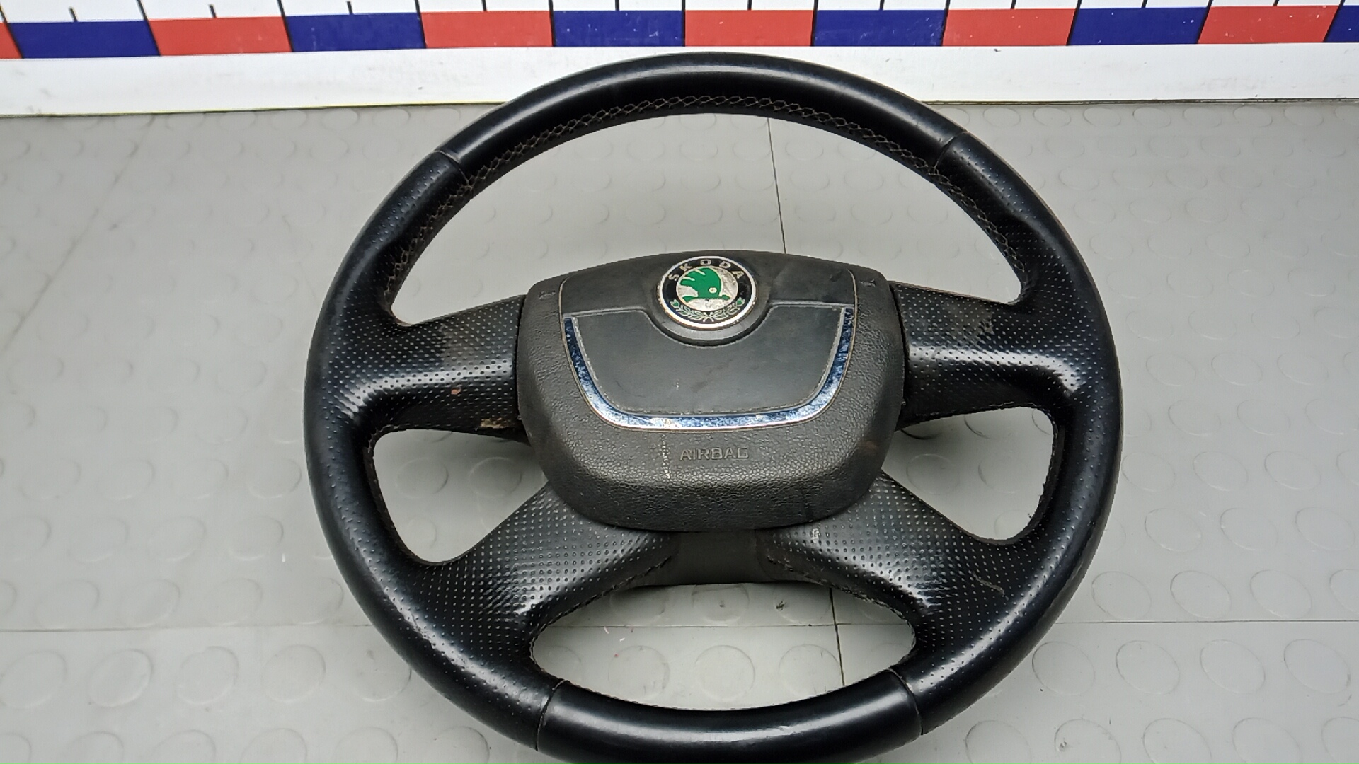 Руль Skoda Octavia A5 Scout