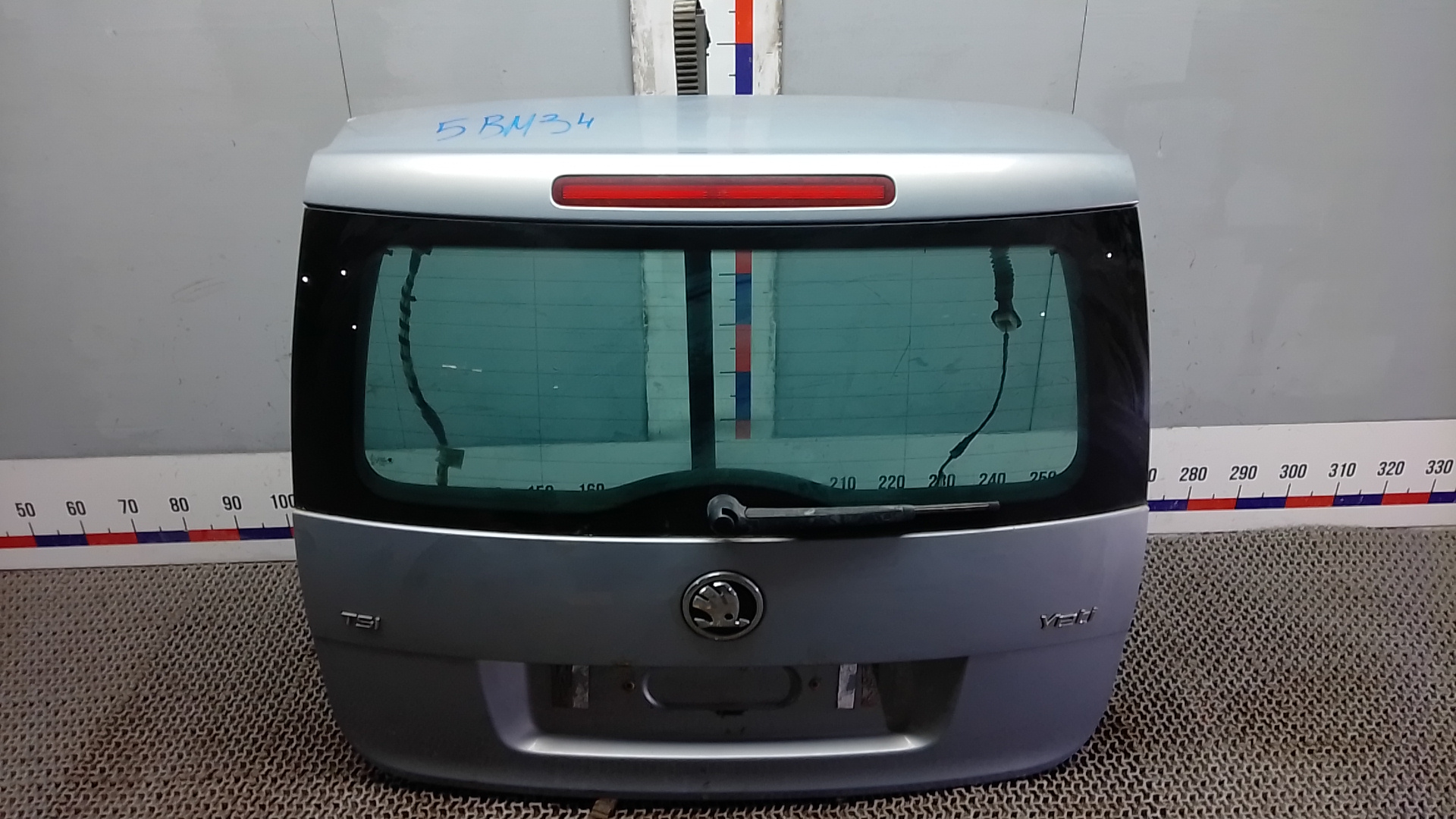 Дверь 3-5 Skoda Yeti 1