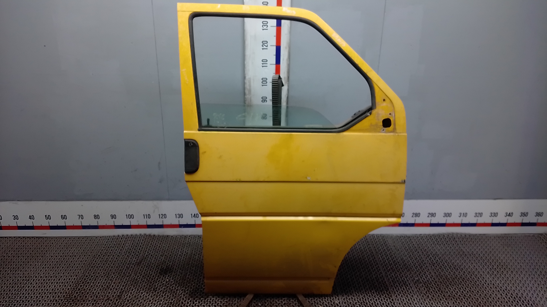 Дверь передняя правая Volkswagen Transporter T4