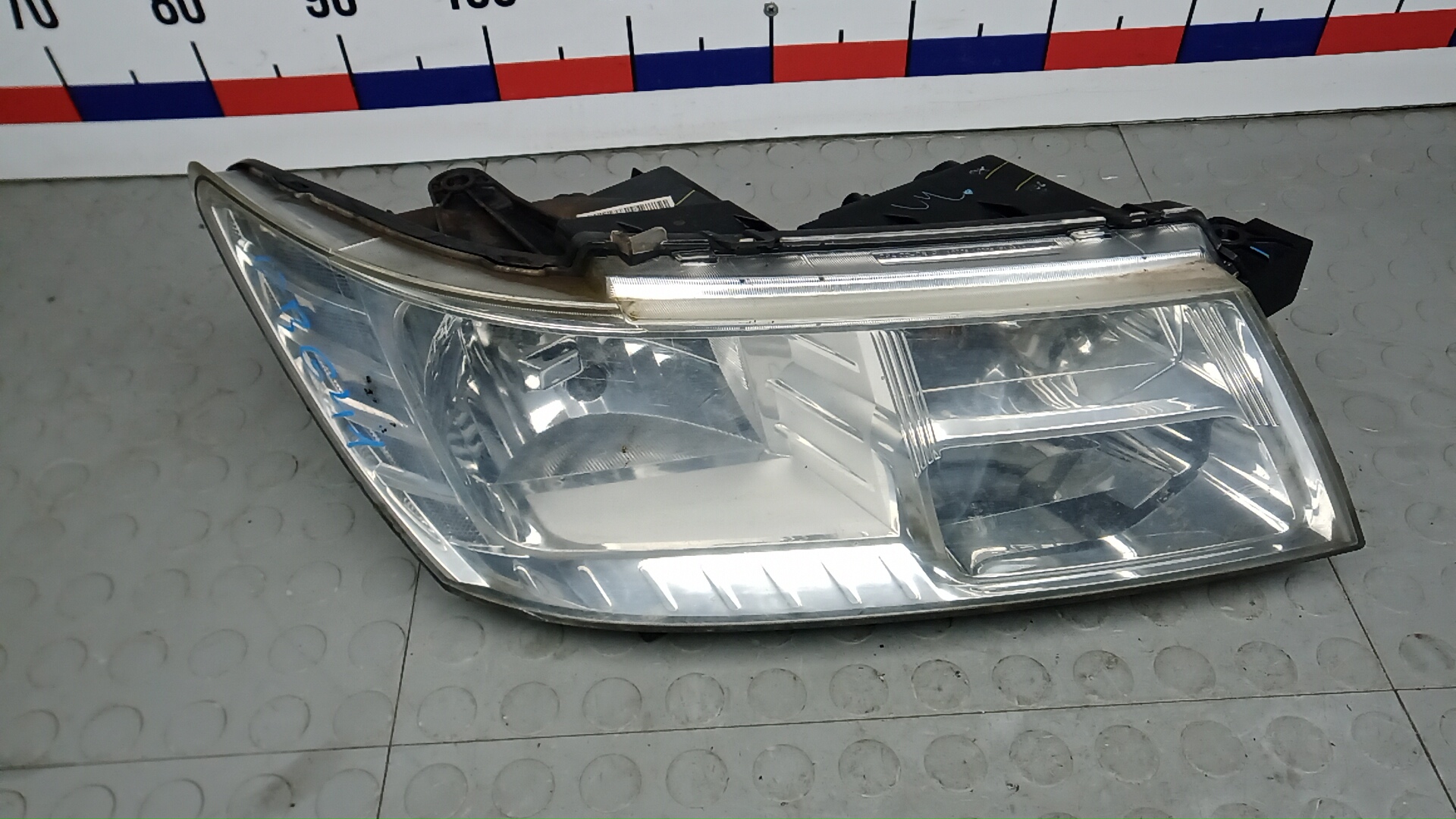 Фара правая Dodge Journey