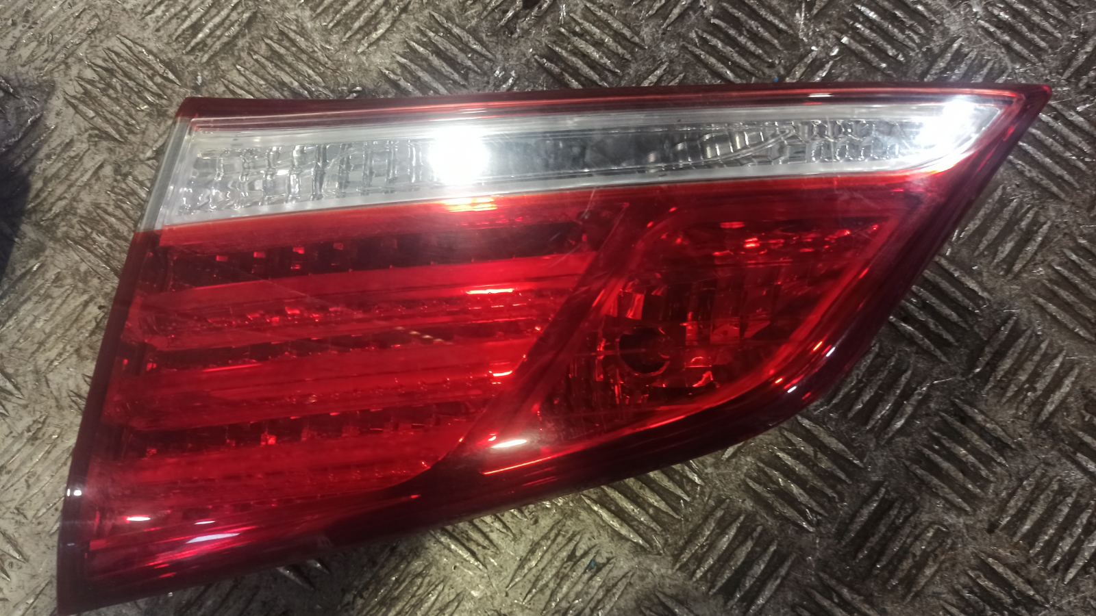 Фонарь правый крышки багажника Hyundai i40