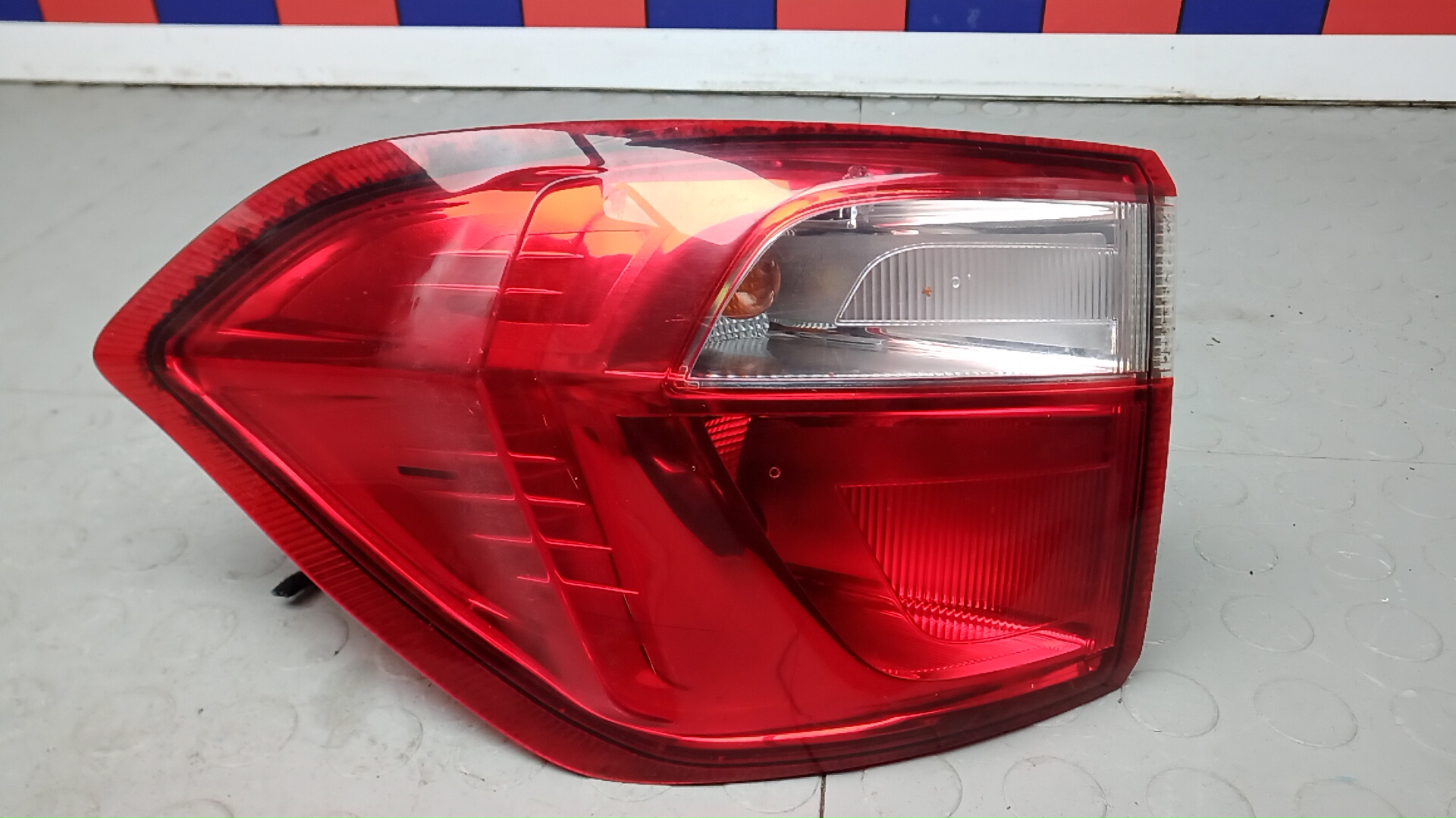 Фонарь задний левый Ford EcoSport