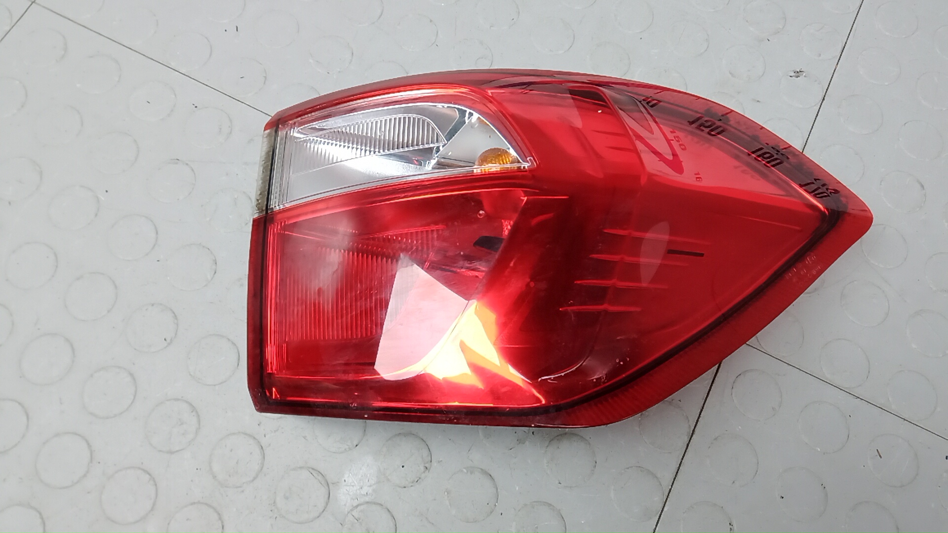 Фонарь задний правый Ford EcoSport