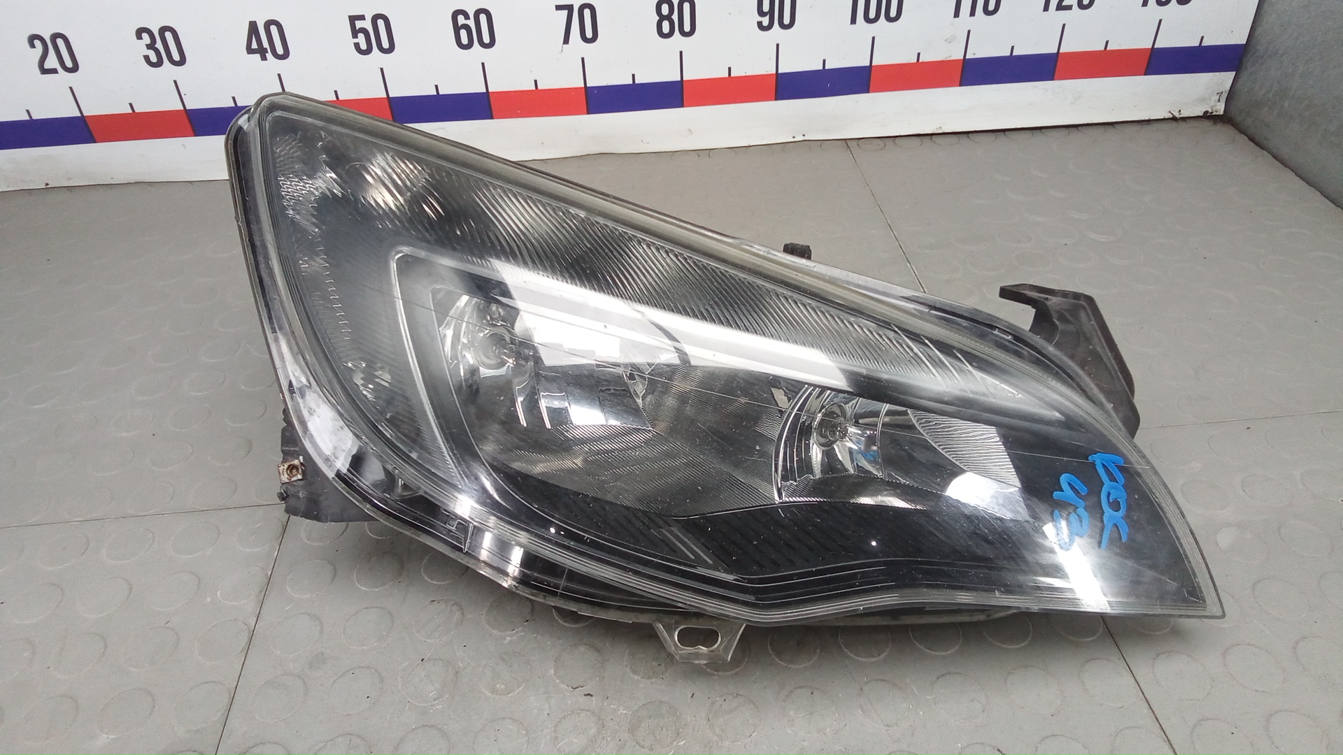 Фара правая Opel Astra J