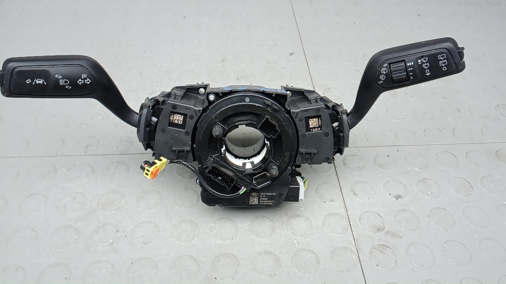 Переключатель поворотов и дворников (стрекоза) Ford Focus 4
