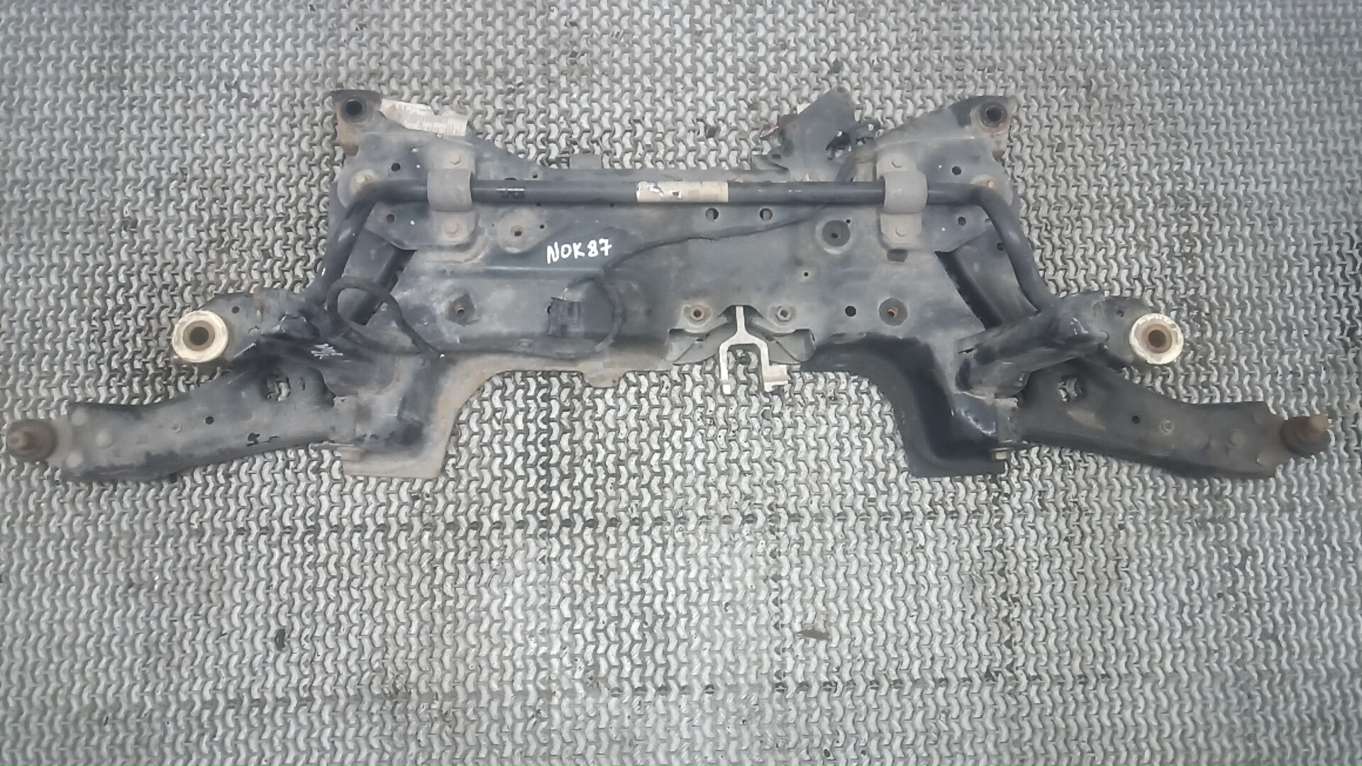 Балка подвески передняя Ford Focus 4