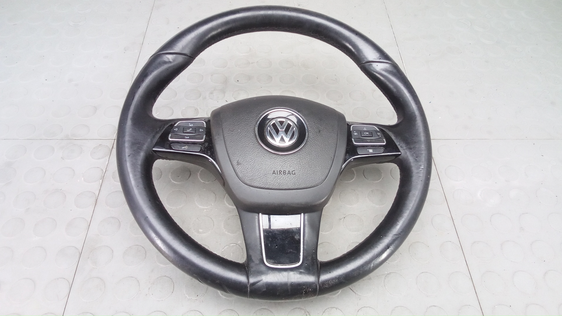 Руль Volkswagen Touareg 2