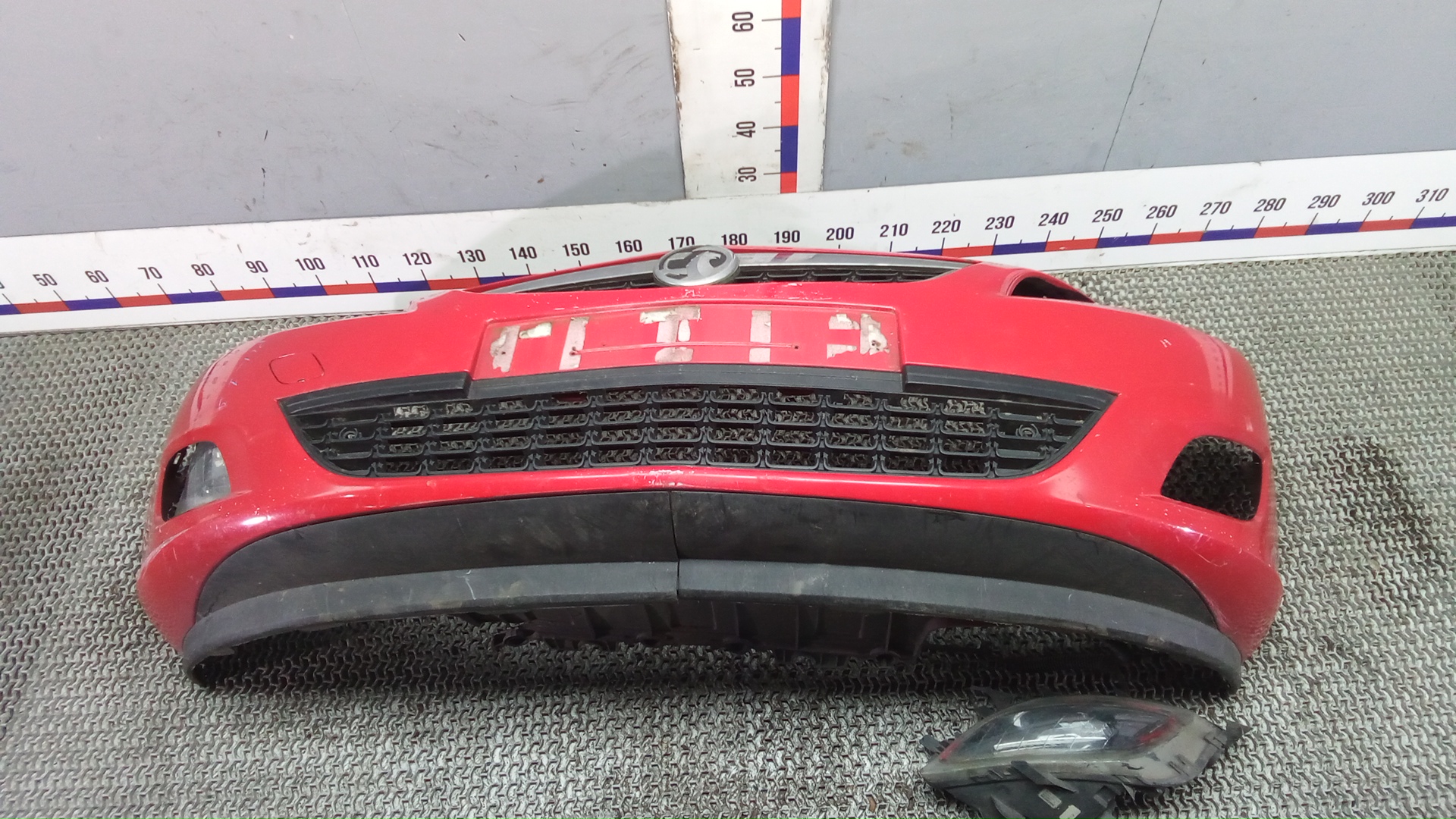 Бампер передний Opel Astra J