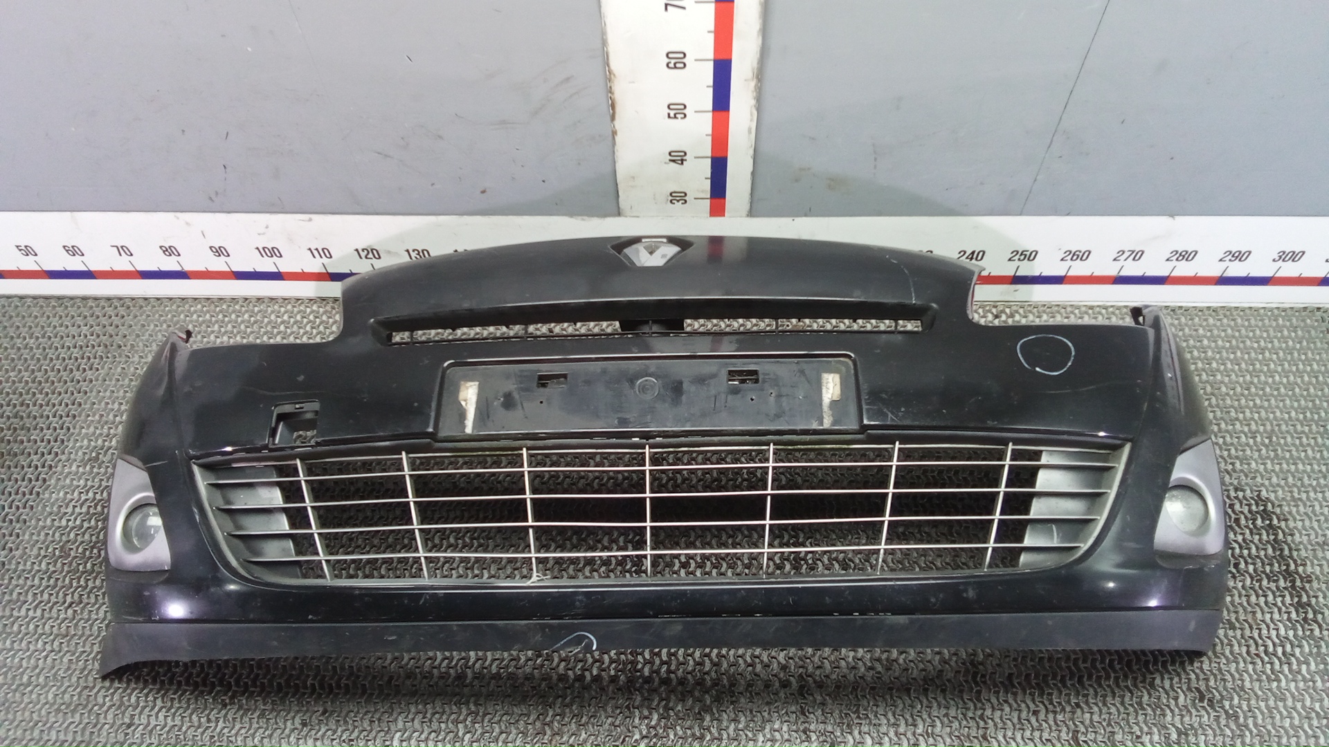 Бампер передний Renault Scenic 3