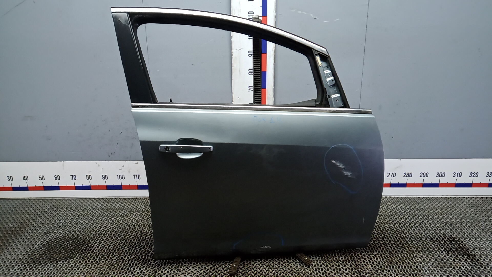 Дверь передняя правая Opel Astra J