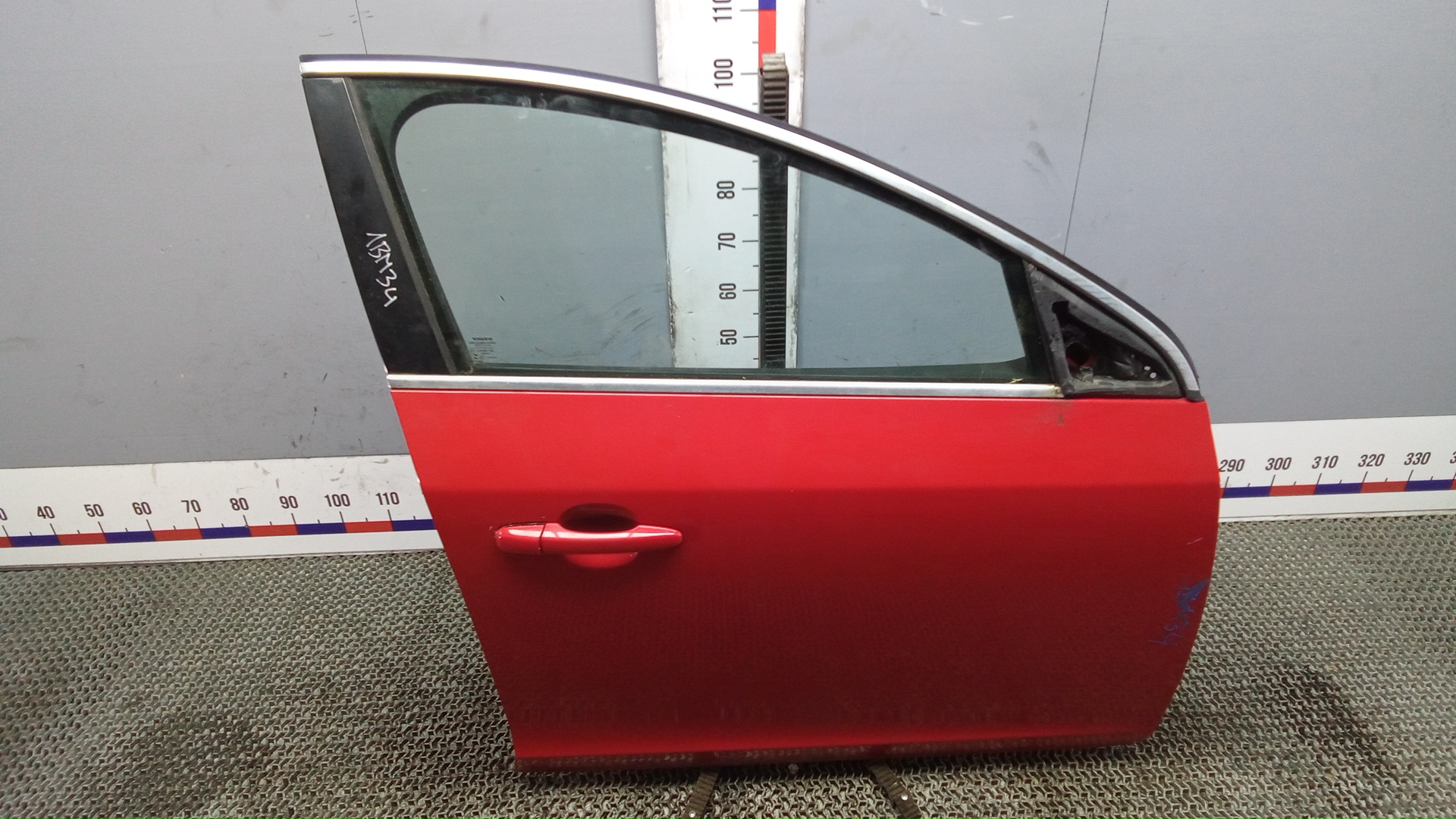 Дверь передняя правая Volvo V60 1
