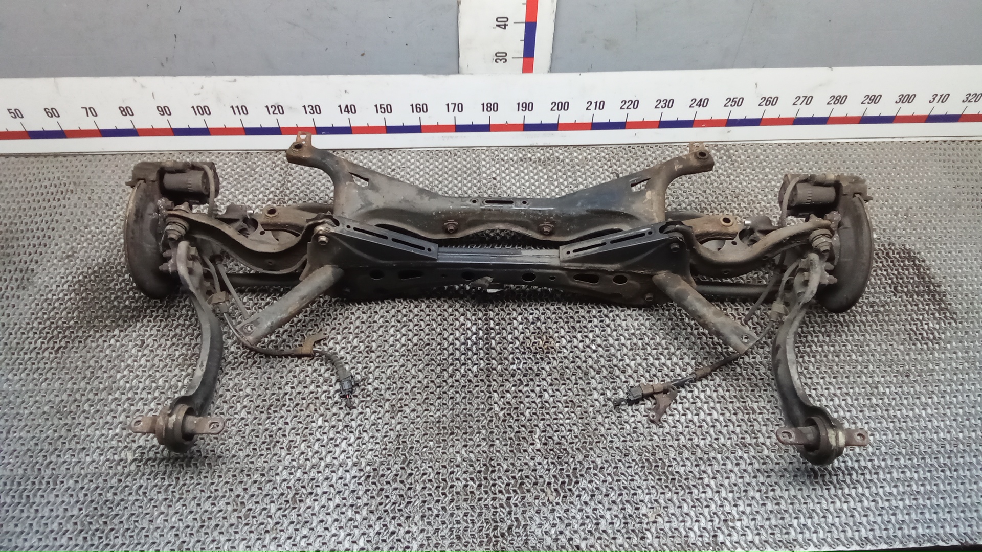 Балка задняя Honda Civic 10