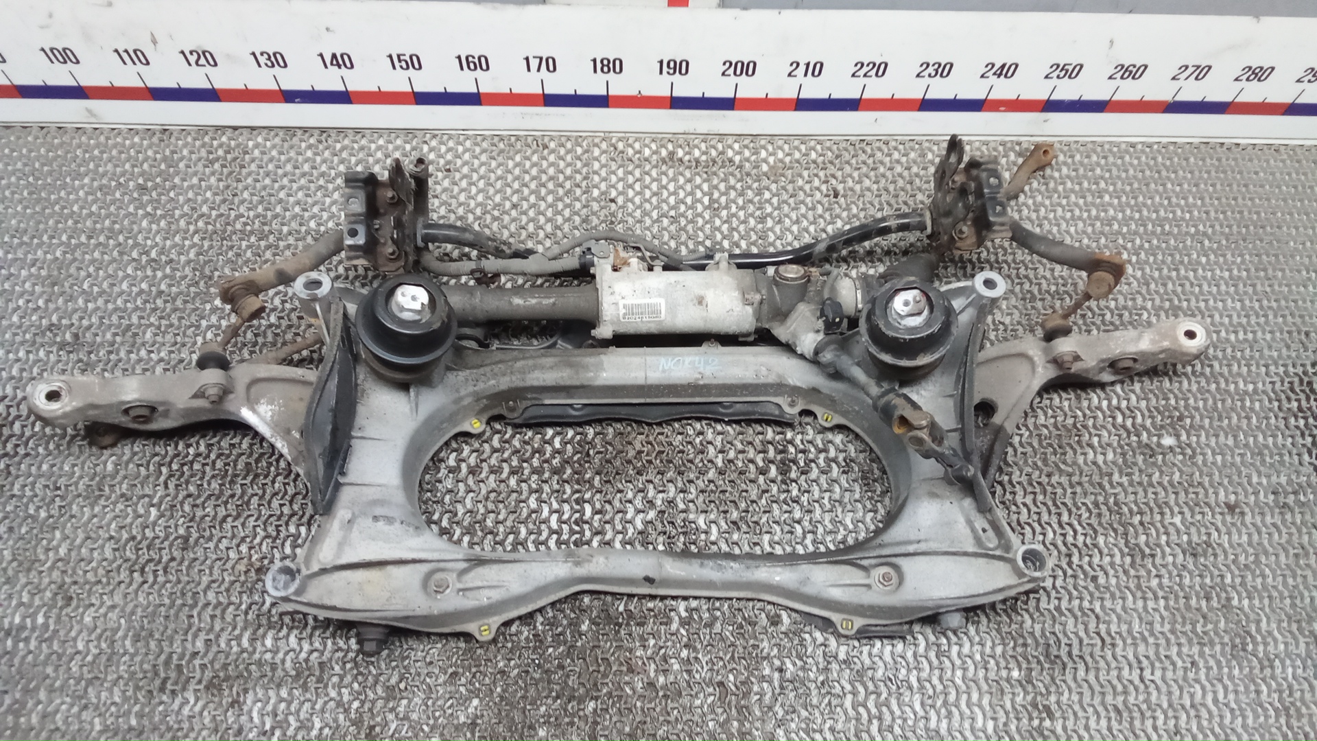 Балка подвески передняя Lexus GS 4