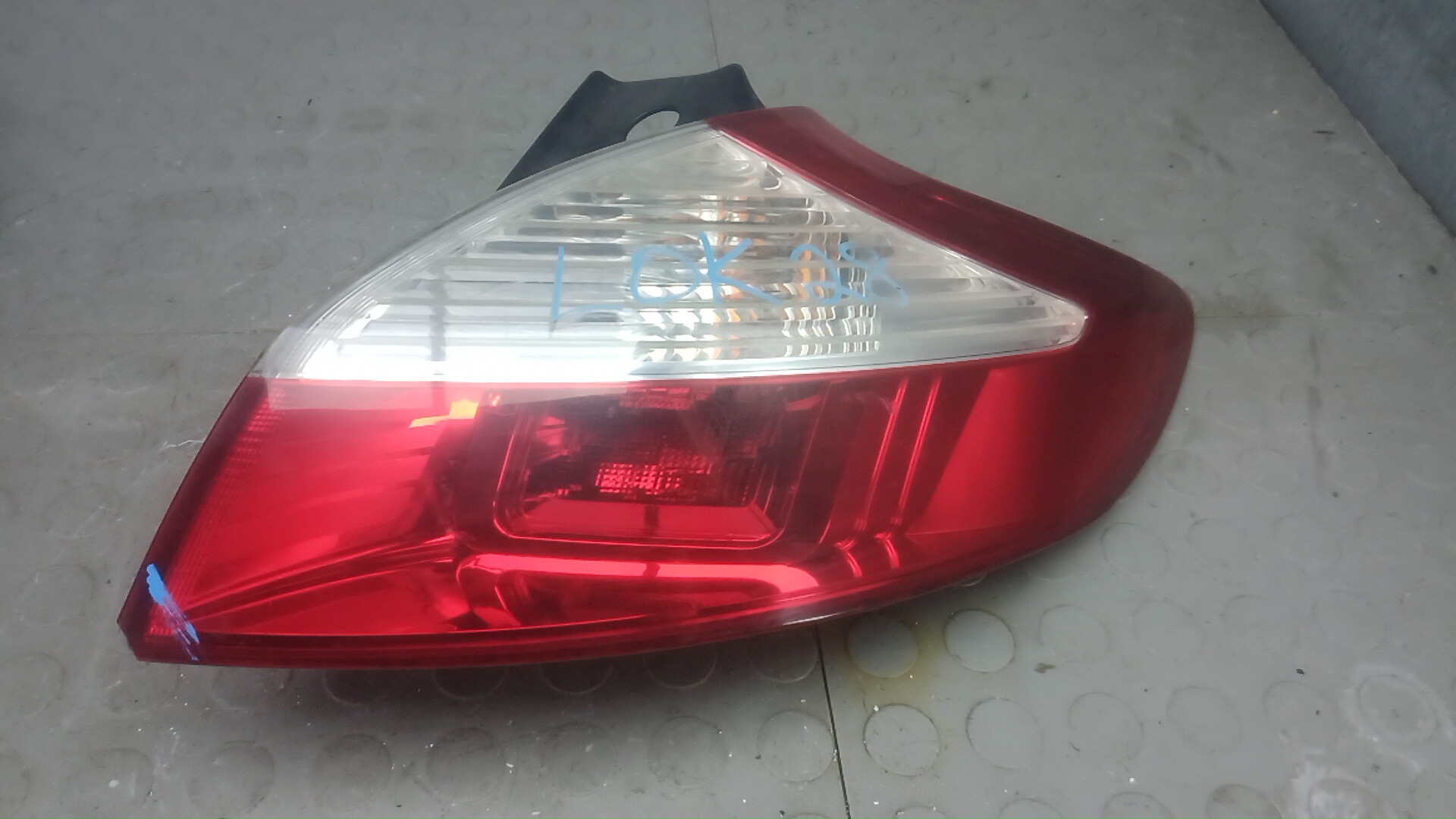 Фонарь задний правый Renault Megane 3
