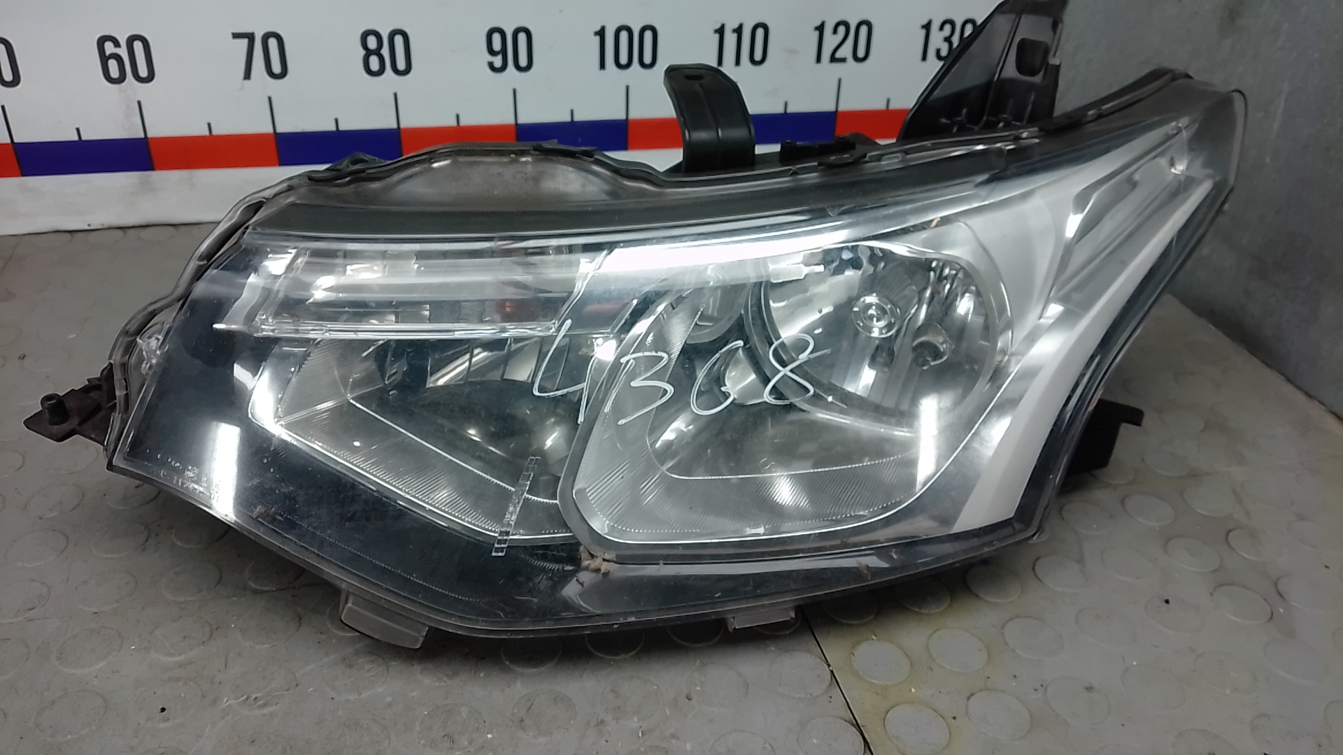 Фара левая Mitsubishi Outlander 3 GF0W