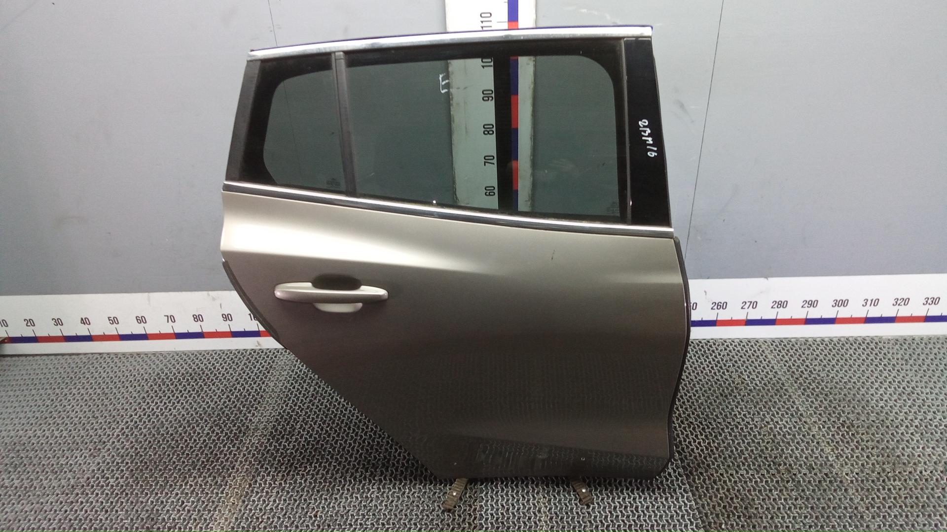 Дверь задняя правая Ford Focus 4