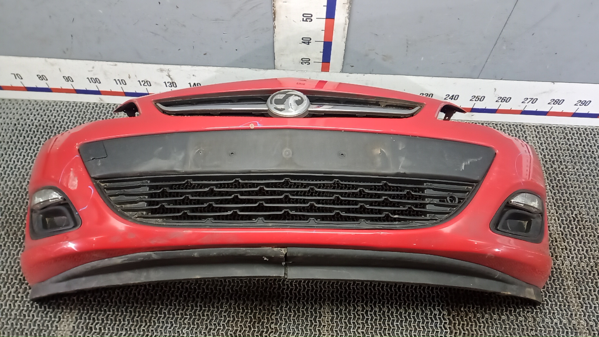 Бампер передний Opel Astra J