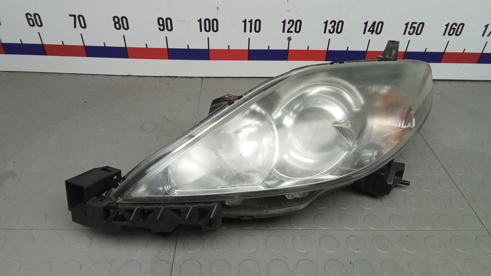 Фара левая Mazda 5 1