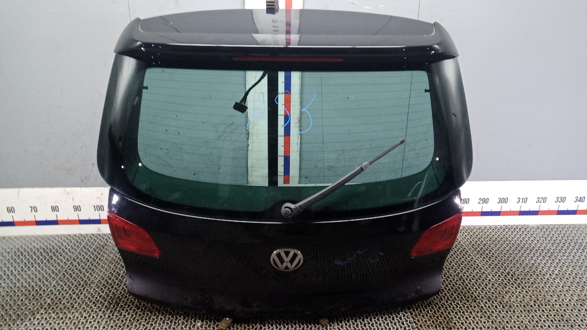 Дверь 3-5 Volkswagen Tiguan 1