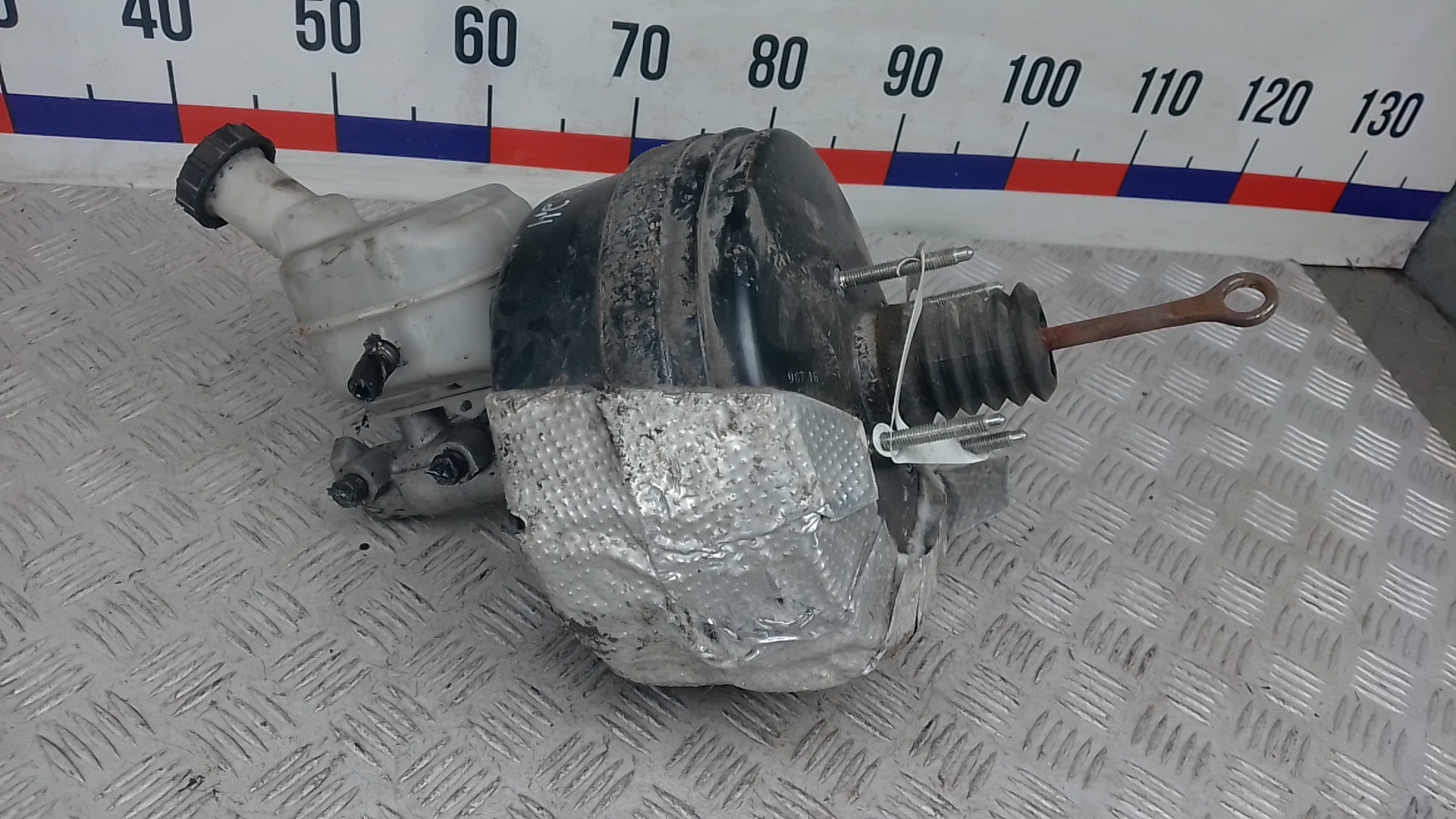 Вакуумный усилитель тормозов Ford Transit 8
