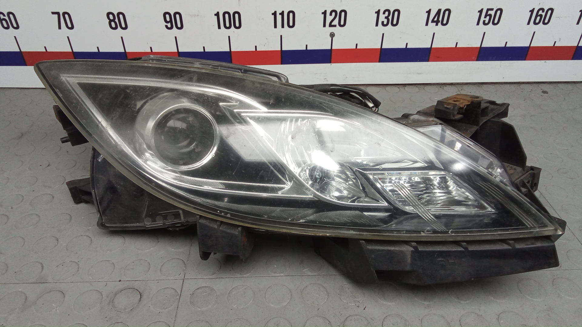 Фара правая Mazda 6 2