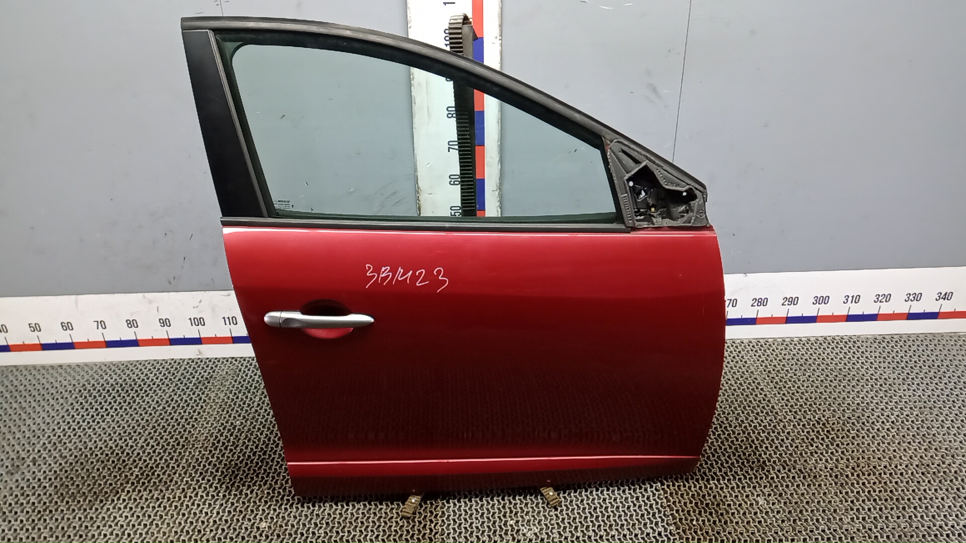Дверь передняя правая Renault Megane 3