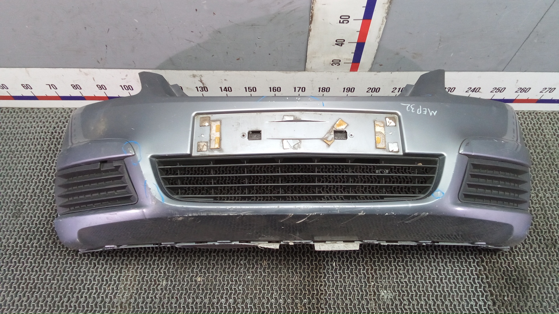 Бампер передний Opel Zafira B