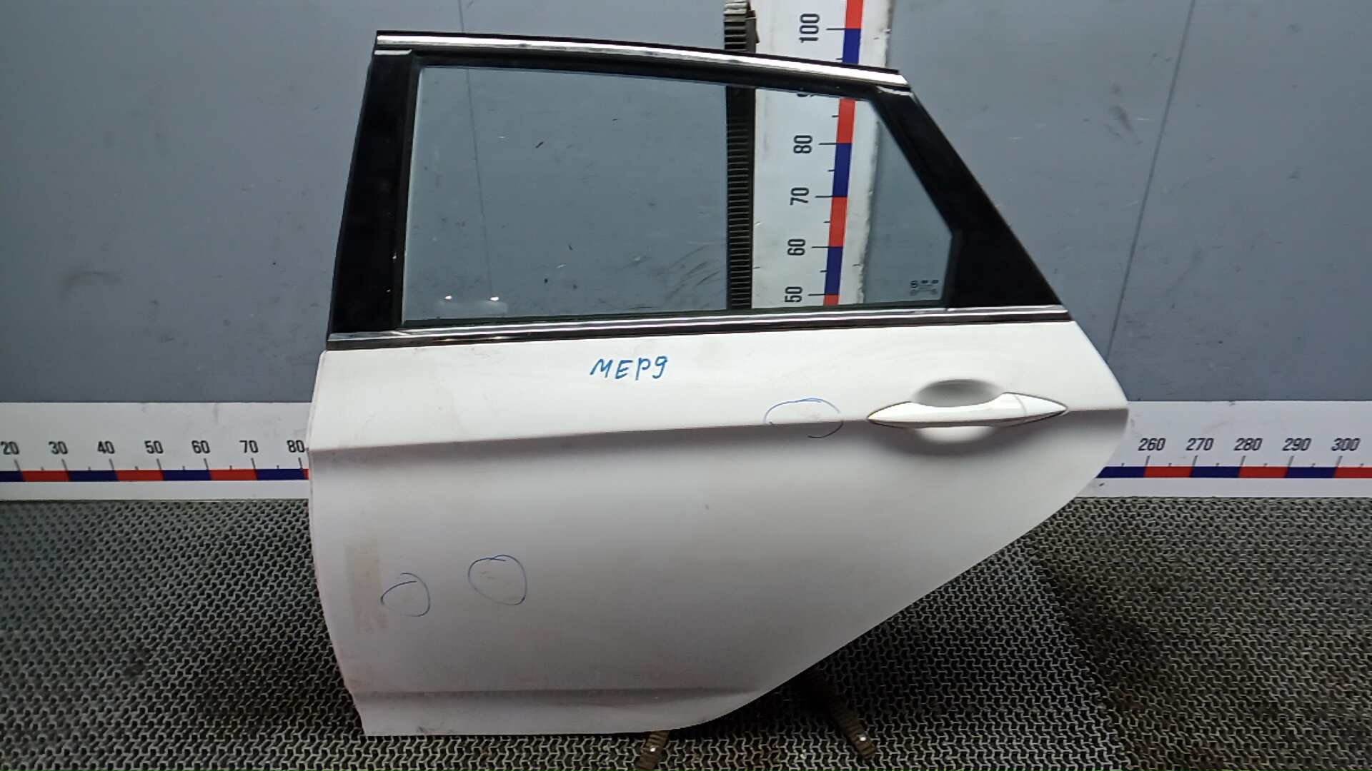 Дверь задняя левая Hyundai i40