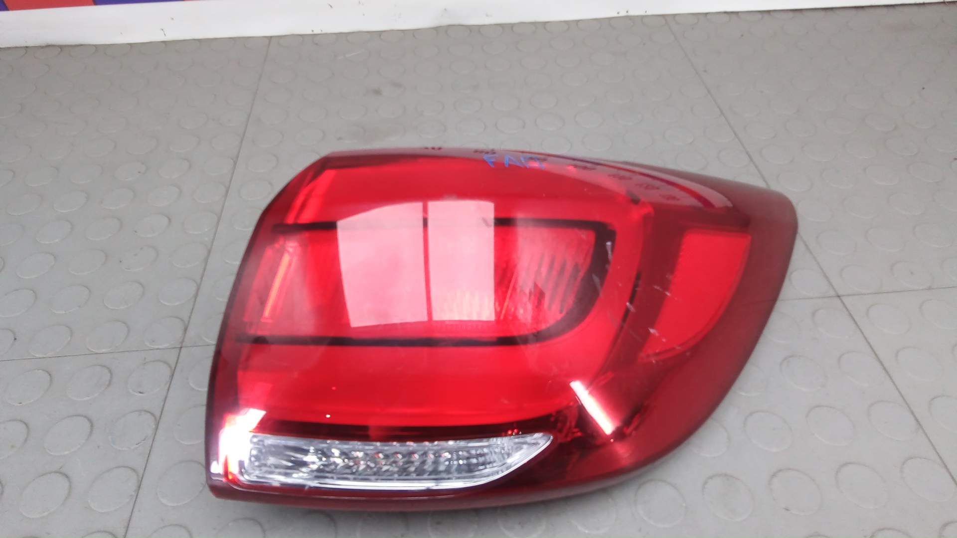 Фонарь задний правый Kia Sportage 3