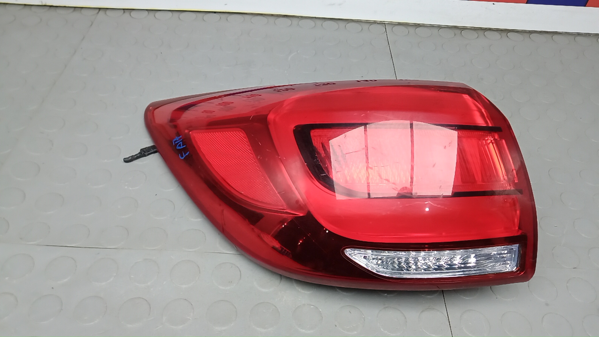 Фонарь задний левый Kia Sportage 3