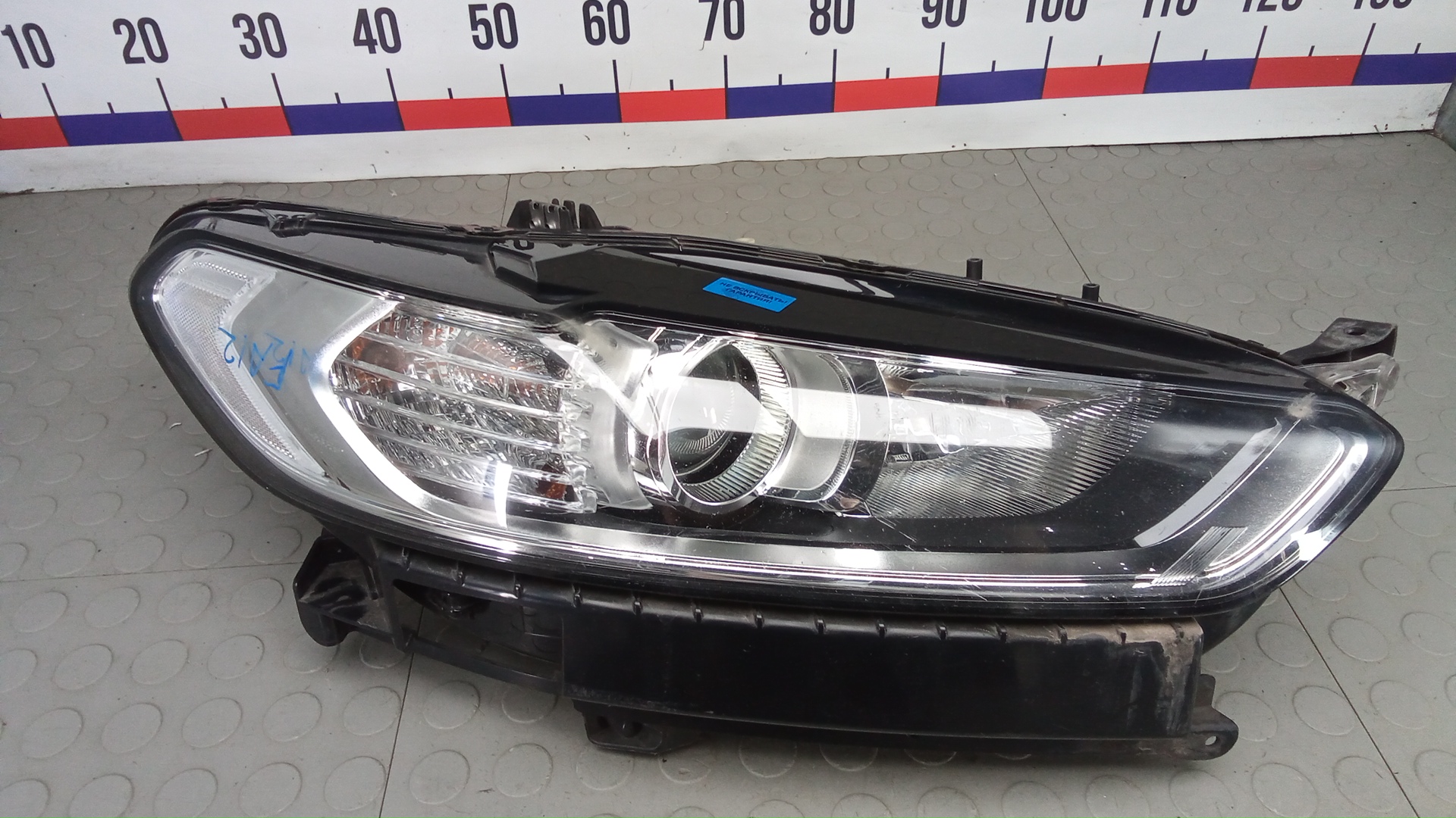 Фара правая Ford Mondeo 5