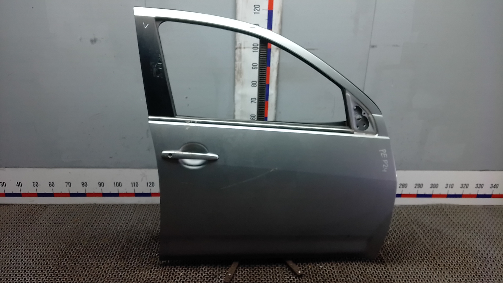Дверь передняя правая Peugeot 4007