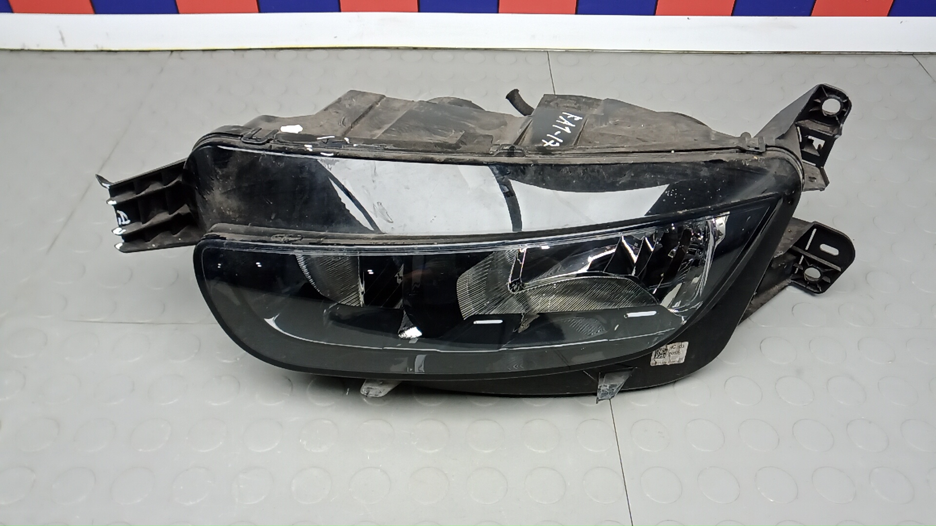 Фара правая Citroen C4 Grand Picasso 2