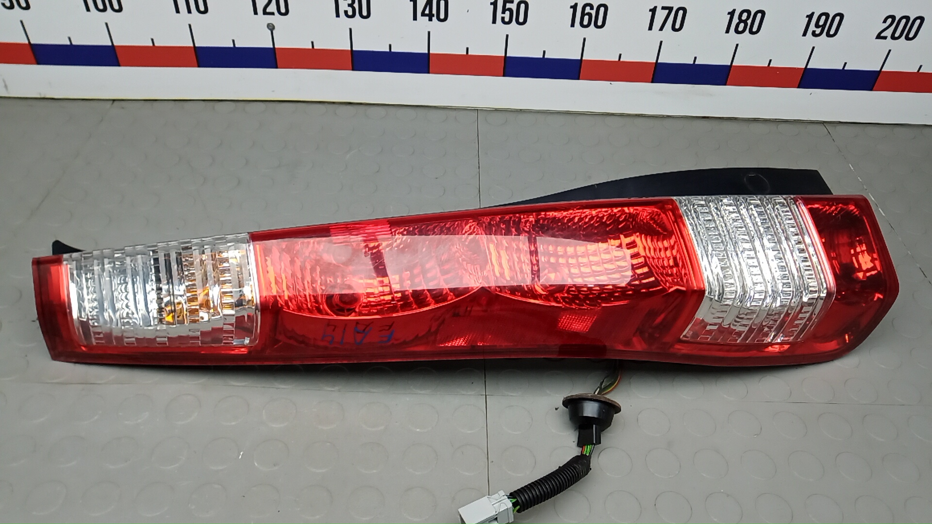 Фонарь задний левый Honda CR-V 2