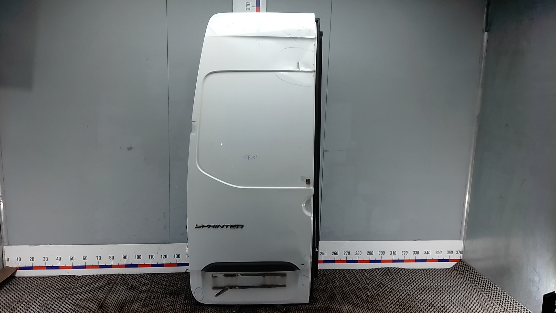 Дверь распашная левая Mercedes-Benz Sprinter W907